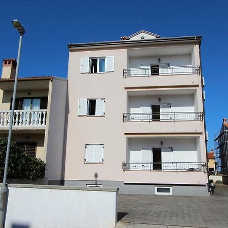 Apartments Elida Ровин Екстериор снимка